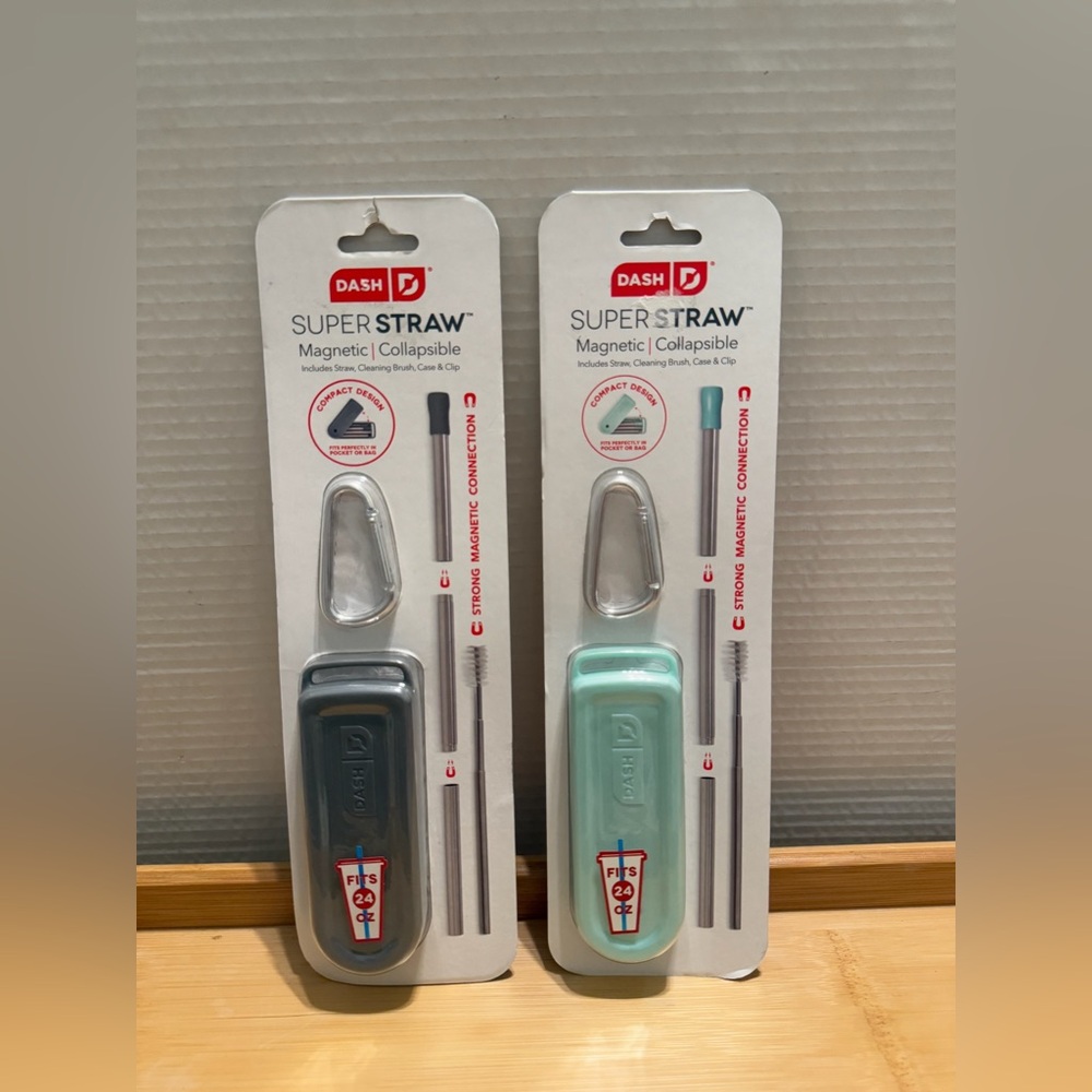 DASH Super Straw Stainless Steel Magnetic Reusable Straw with Carrying Case NEW